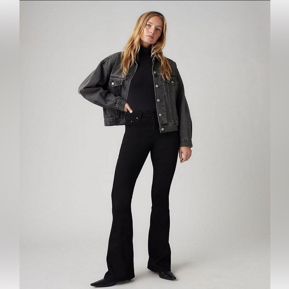 Women’s Levi’s 726 Flare high rise black Jeans, 28 /32
